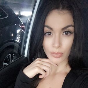 Meet your Posher, Jordyn